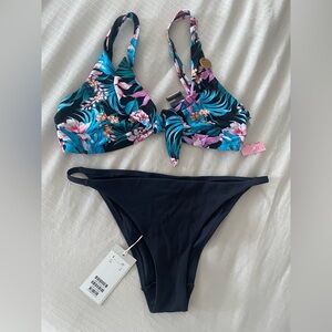 Brand new bikini with tags
2/20